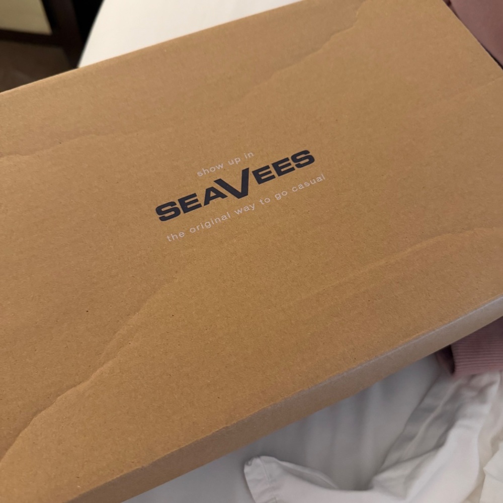 NEW IN BOX SeaVees Slip-ons - Picture 3 of 6